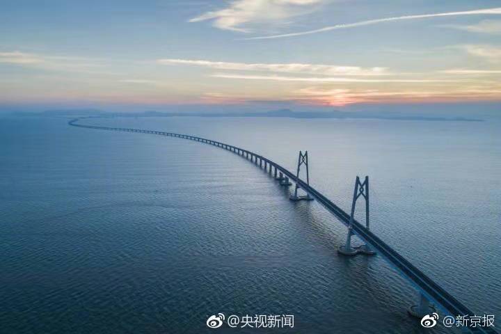  熱烈慶祝港珠澳大橋今日正式通行！